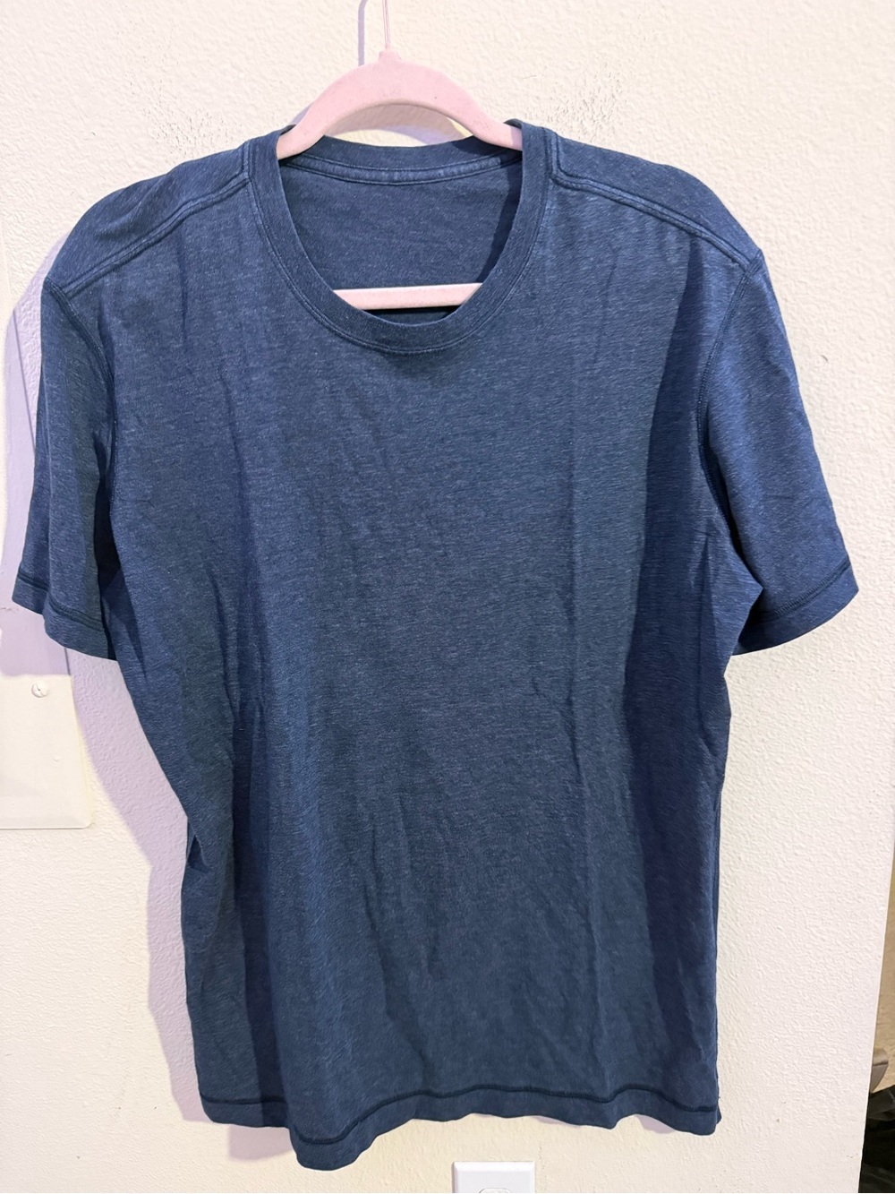Lululemon Mens T Shirt Blue Athletic Short Sleeve Crewneck Medium